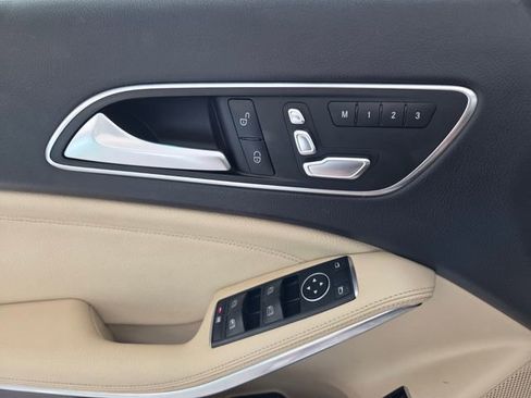 Used 2019 Mercedes-Benz GLA 250 image 21