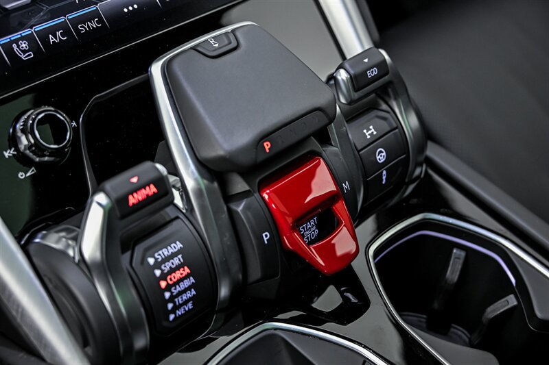 Used 2021 Lamborghini Urus AWD/4WD image 37
