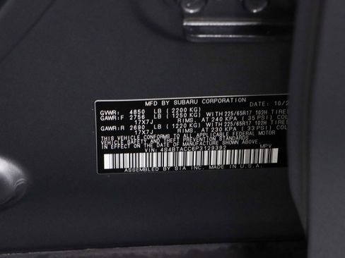 Used 2023 Subaru Outback Premium AWD/4WD image 31