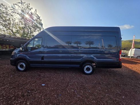 Used 2020 Ford Transit 250 148 High Roof Extended RWD image 8