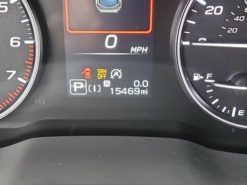 Used 2025 Subaru Crosstrek 2.5i Premium AWD/4WD image 19