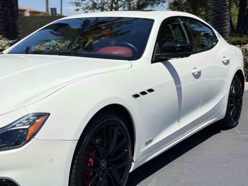 Used 2021 Maserati Ghibli S GranSport RWD image 52