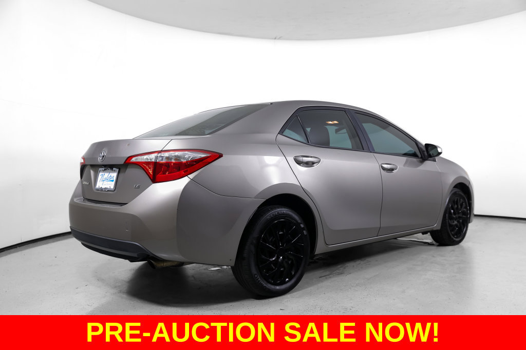 Used 2015 Toyota Corolla LE FWD image 8