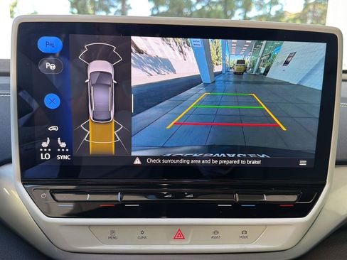 Certified 2023 Volkswagen ID.4 Pro S AWD/4WD image 21