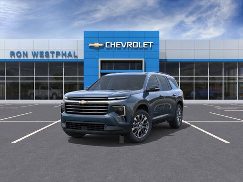 New 2026 Chevrolet Traverse LT w/ Sun and Wheel Package image 8