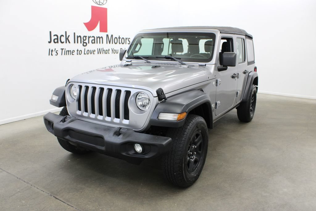 Used 2018 Jeep Wrangler Unlimited Sport AWD/4WD image 2