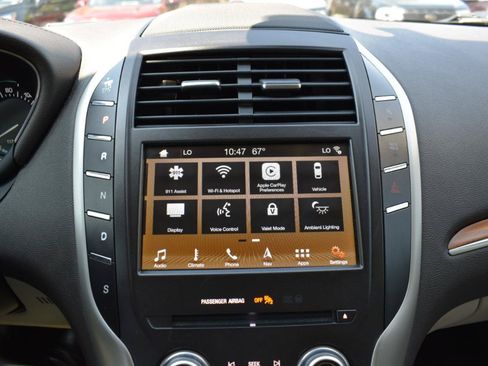 Used 2019 Lincoln MKC Select w/ Select Plus Package FWD image 24