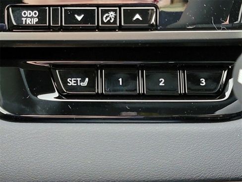 New 2026 Lexus RX 450h AWD image 38