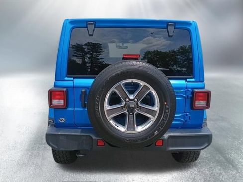 Used 2023 Jeep Wrangler Unlimited Sahara AWD/4WD image 4