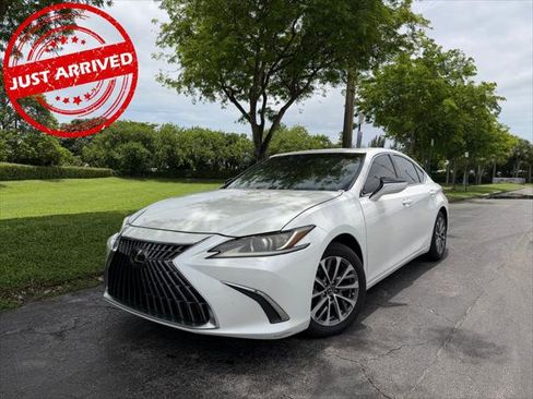 Used 2023 Lexus ES 350 w/ Accessory Package (Z2) FWD image 2