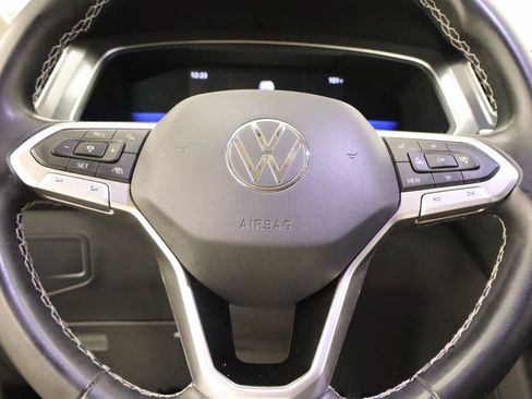 Used 2023 Volkswagen Tiguan SE FWD image 12