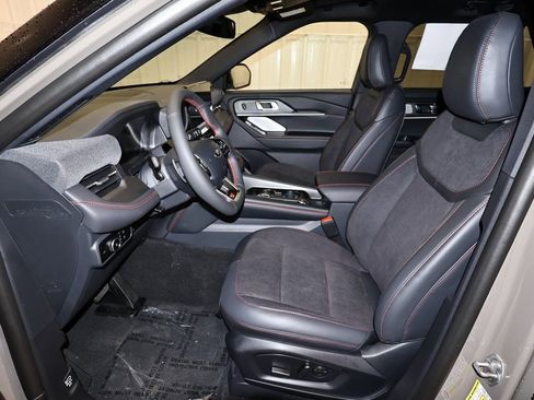 New 2026 Ford Explorer ST w/ Sun And Sound Package image 12