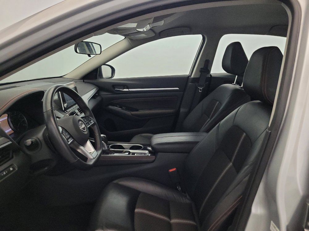 Used 2023 Nissan Altima 2.5 SR AWD/4WD image 17