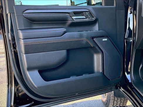 Used 2024 GMC Sierra 2500 AT4 w/ AT4 Premium Plus Package image 25