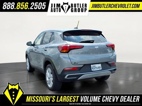 Used 2025 Buick Encore GX Preferred FWD image 2
