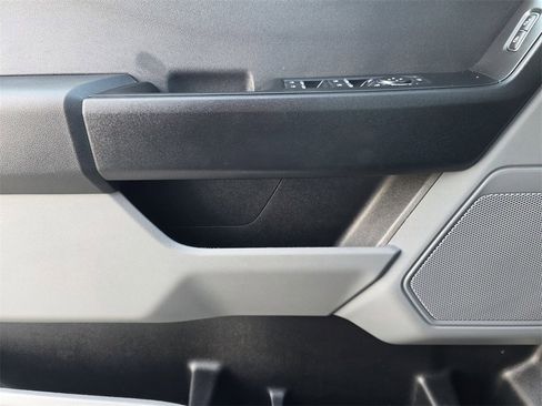 Used 2025 Ford F250 XL w/ FX4 Off-Road Package image 15