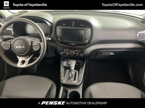 Used 2025 Kia Soul LX FWD image 14