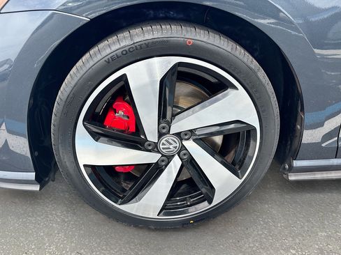 Used 2020 Volkswagen GTI SE FWD image 3
