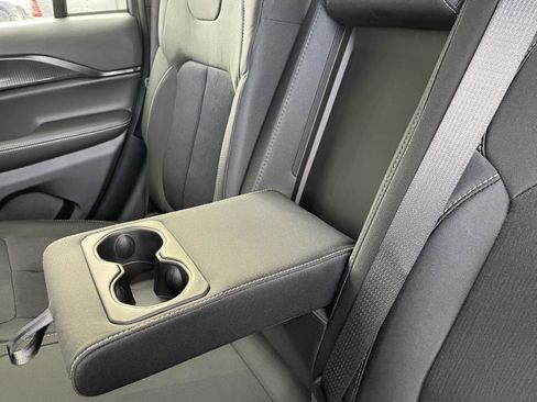 New 2025 Jeep Grand Cherokee Laredo w/ MOPAR Finishing Package image 31