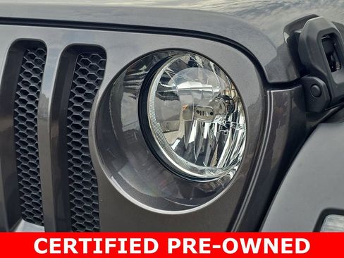 Used 2023 Jeep Wrangler Sport image 28