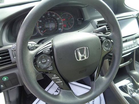 Used 2016 Honda Accord EX image 33