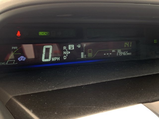 Used 2013 Toyota Prius V Five FWD image 20