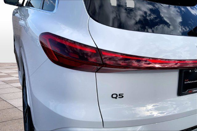 Used 2025 Audi Q5 Premium w/ Convenience Package AWD/4WD image 29