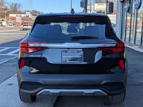 Certified 2023 Kia Seltos LX image 7