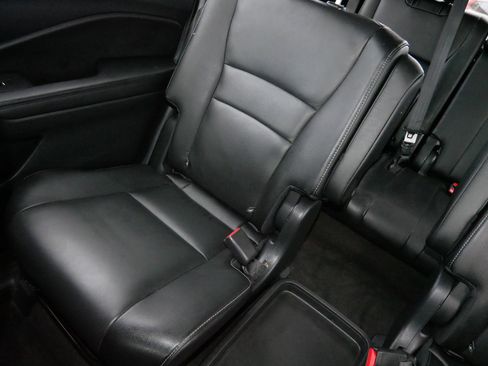 Certified 2022 Honda Pilot Touring image 12