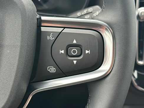 Certified 2023 Volvo XC40 Recharge Ultimate AWD/4WD image 28
