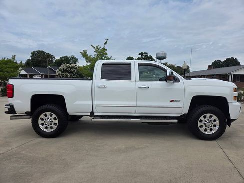 Used 2017 Chevrolet Silverado 3500 LTZ w/ Duramax Plus Package AWD/4WD image 7