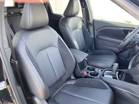 Used 2025 Subaru Forester Touring image 21