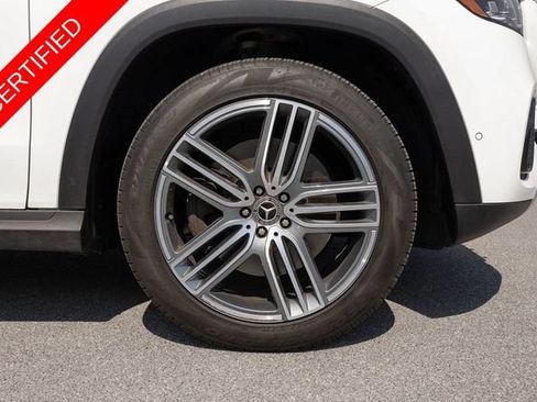 Certified 2025 Mercedes-Benz GLS 450 4MATIC image 9