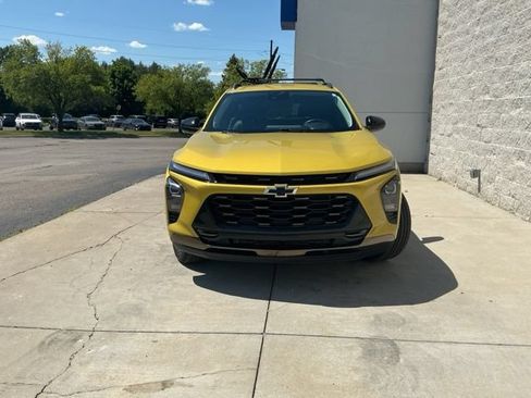 Used 2024 Chevrolet Trax ACTIV w/ Driver Confidence Package FWD image 8