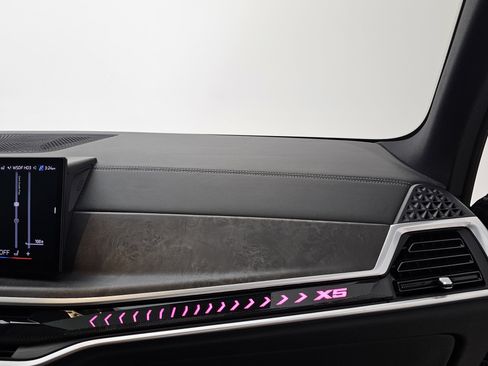 Used 2024 BMW X5 xDrive50e w/ Executive Package image 15