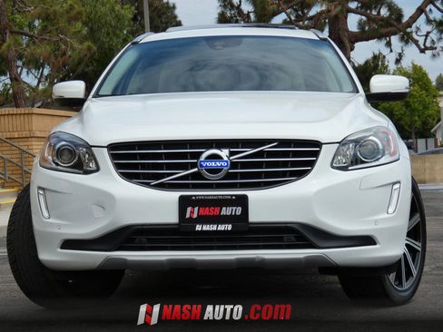 Used 2017 Volvo XC60 T5 Inscription w/ Preferred Option Package FWD image 18