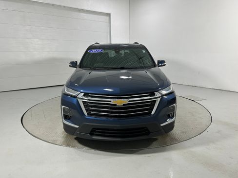 Used 2023 Chevrolet Traverse LT AWD/4WD image 19