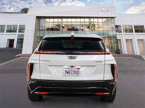 Used 2025 Cadillac Lyriq Sport image 3