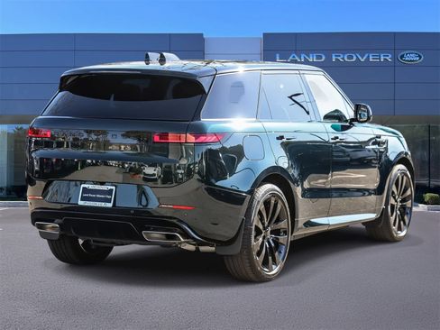 New 2026 Land Rover Range Rover Sport Dynamic SE image 6