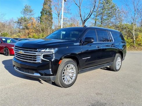 Certified 2023 Chevrolet Suburban High Country w/ Advanced Technology Package image 2