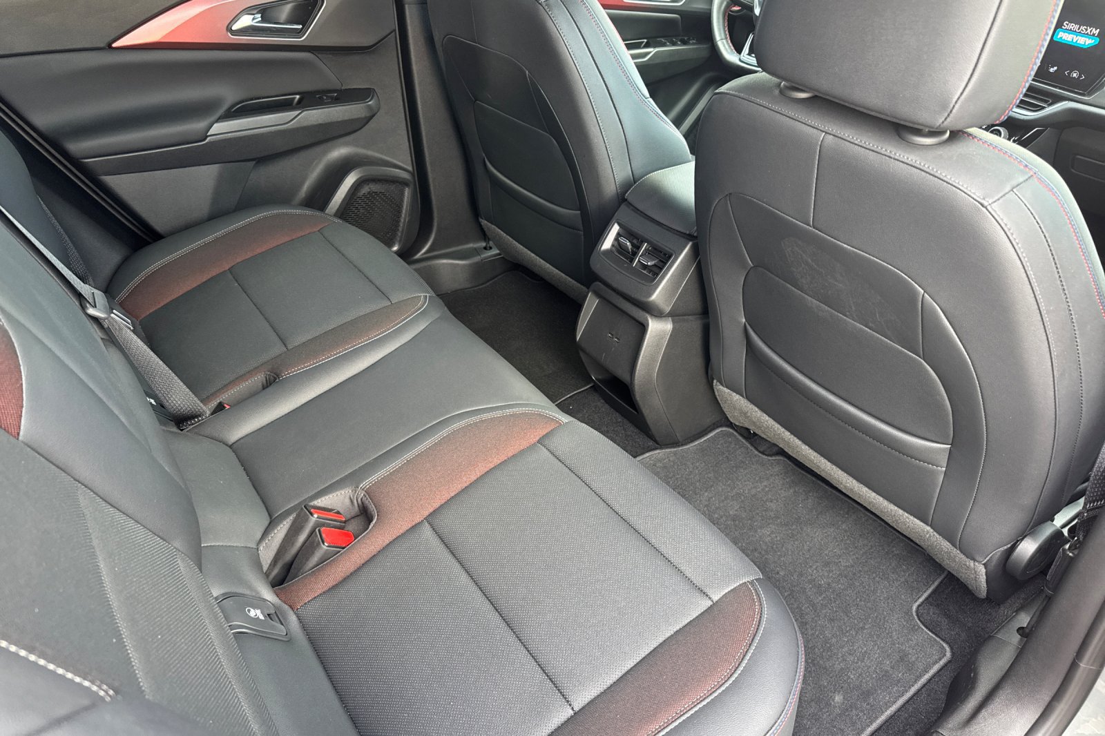 Used 2024 Chevrolet Equinox EV RS FWD image 19