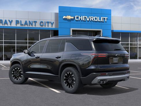 New 2026 Chevrolet Traverse Z71 w/ Enhanced Driving Package AWD/4WD image 3