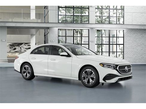 New 2026 Mercedes-Benz E 450 4MATIC Sedan image 12