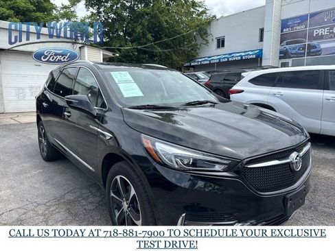 Used 2021 Buick Enclave Essence w/ Sport Touring Edition image 3