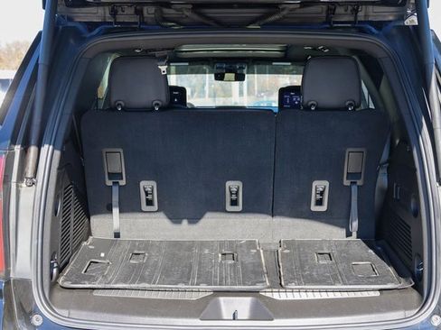 Used 2021 Chevrolet Tahoe Z71 w/ Rear Media and Nav Package image 8