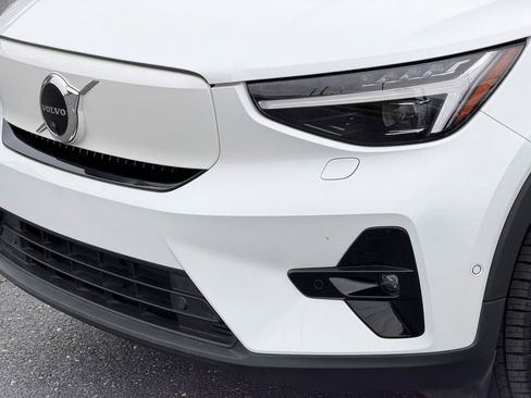 Certified 2023 Volvo C40 P8 Recharge Ultimate AWD/4WD image 6