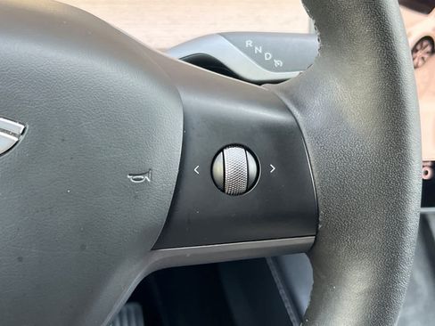 Used 2023 Tesla Model Y Long Range AWD/4WD image 27