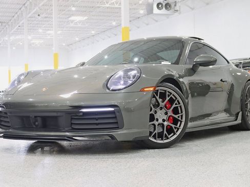 Used 2020 Porsche 911 Carrera S image 8
