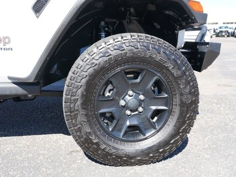 Used 2021 Jeep Gladiator Mojave AWD/4WD image 6