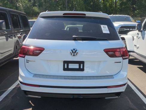 Used 2021 Volkswagen Tiguan SE AWD/4WD image 7